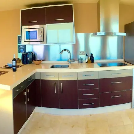 Stradivarius Apartment